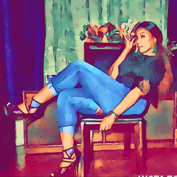 Meet your Posher, Simone - Picture 1 of 1